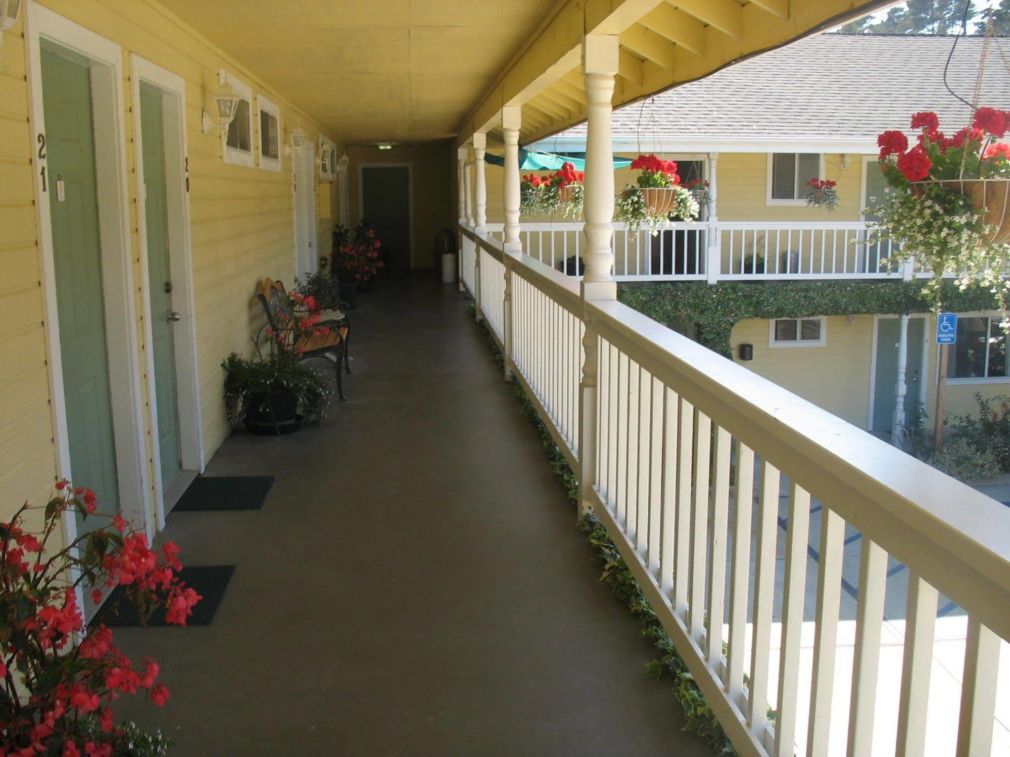 Creekside Inn Downtown Cambria Luaran gambar
